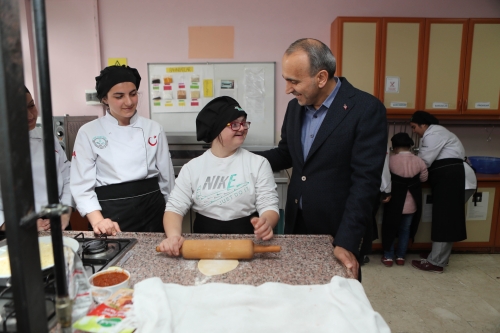 Yemek Yapmak Aşktır, Kromozom Saymaz
